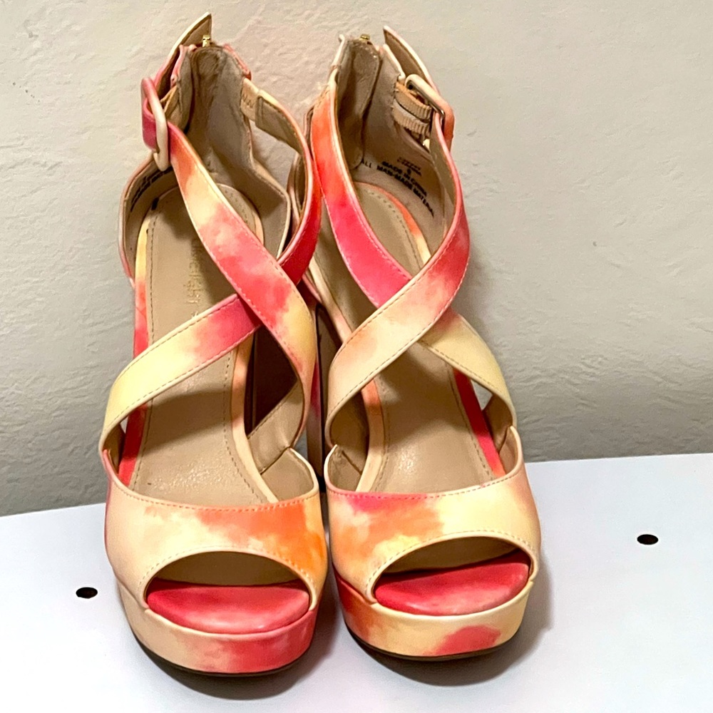 Heels - Picture 2 of 2
